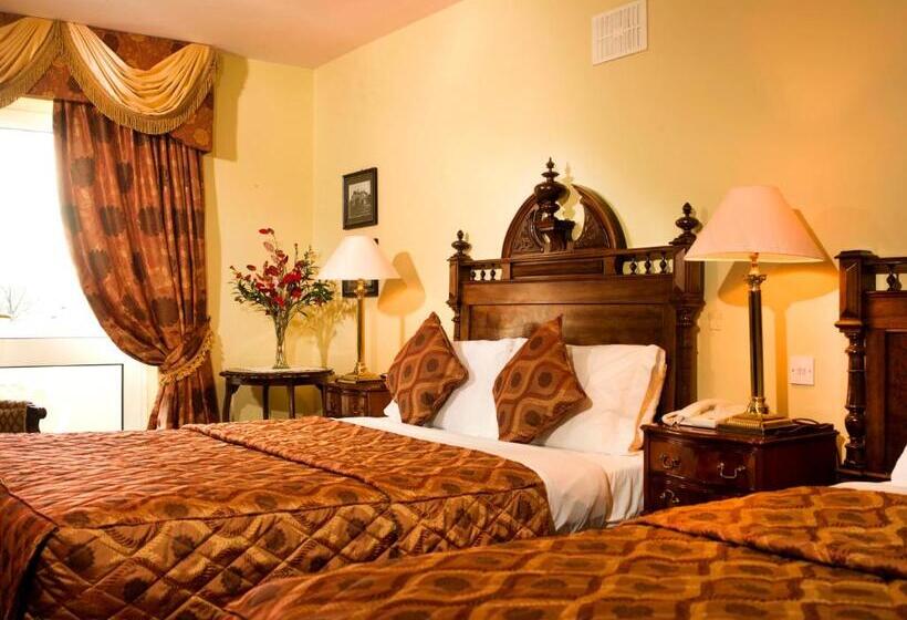 اتاق استاندارد سه نفره, Earls Court House