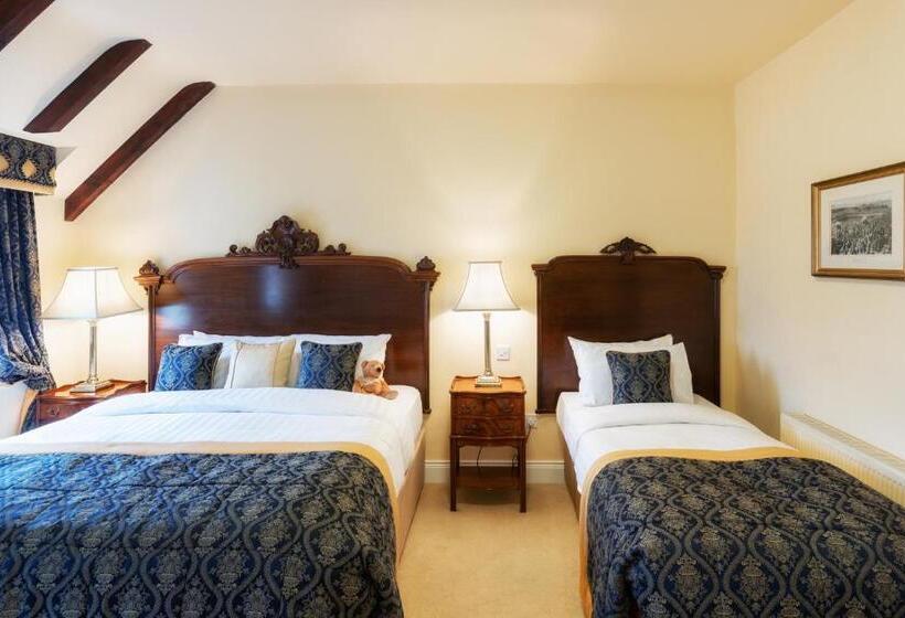 اتاق لوکس سه تخته, Earls Court House