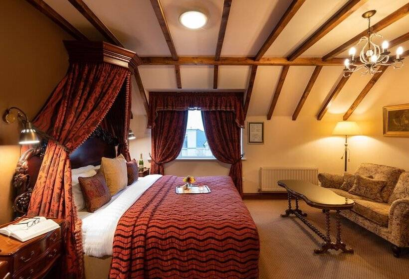 اتاق لوکس, Earls Court House