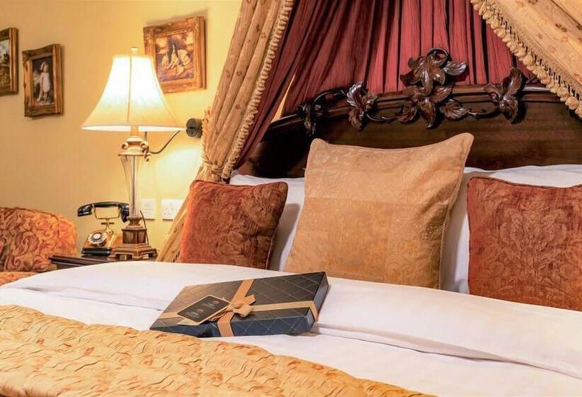 اتاق لوکس, Earls Court House