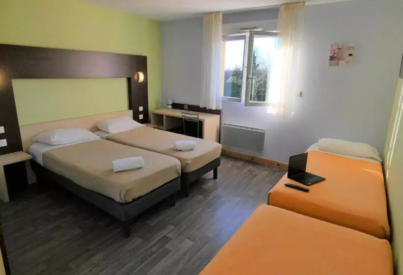スタンダード4人部屋, Hôtel Azur Saint Junien Cit