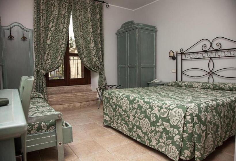 バルコニー付きスタンダードトリプルルーム, Il Tiglio