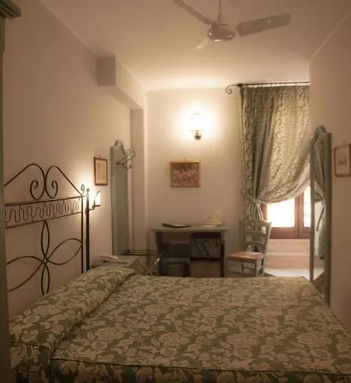 اتاق استاندارد با بالکن, Il Tiglio