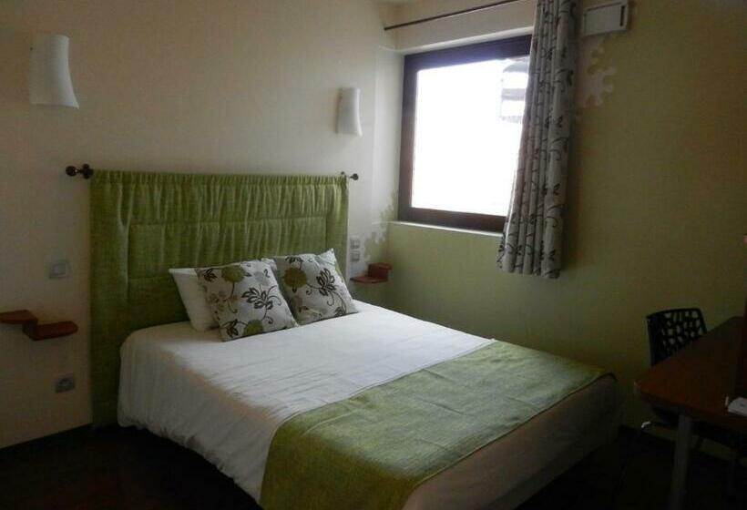 Номер Стандарт, L Hôtel De Chartres