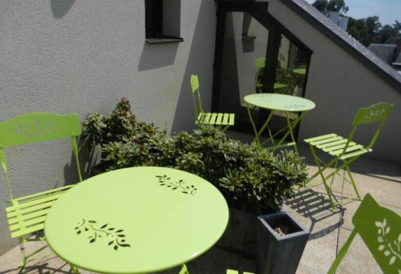 Номер Комфорт, L Hôtel De Chartres