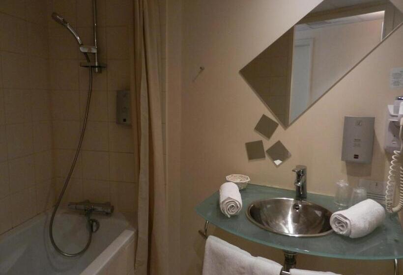 Номер Комфорт, L Hôtel De Chartres