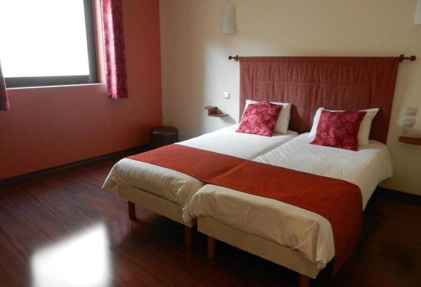 Номер Комфорт, L Hôtel De Chartres