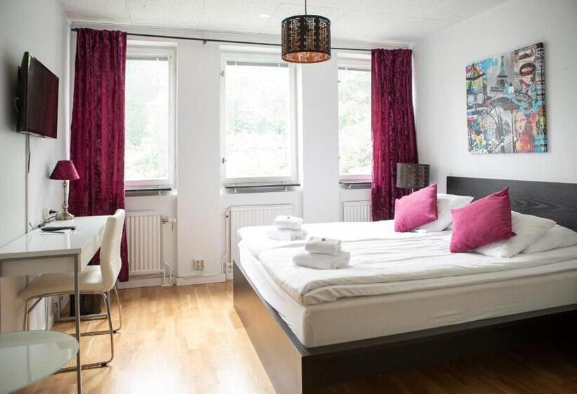 غرفة سوبيريور, L Solhem Park