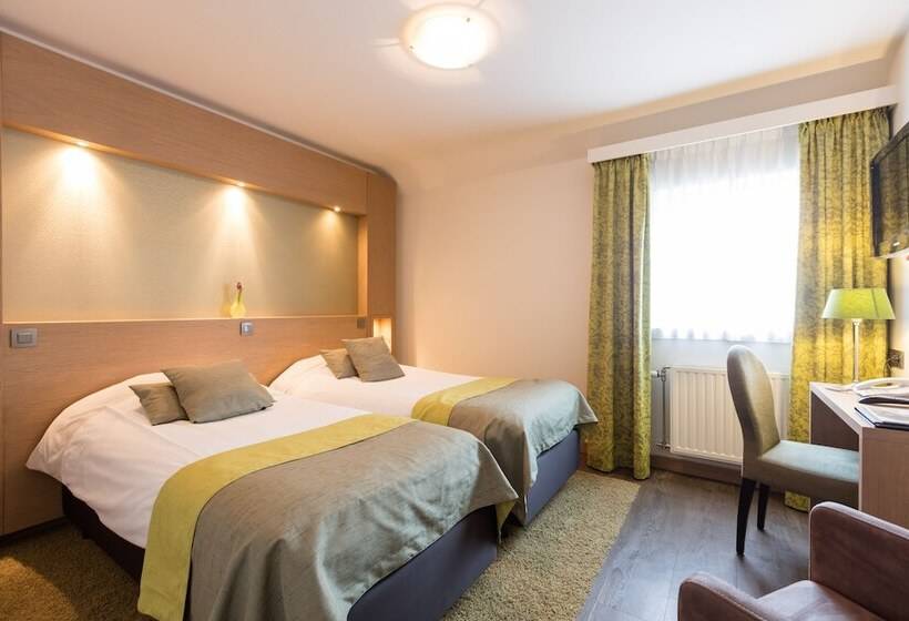 コンフォートルーム, La Grande Cure