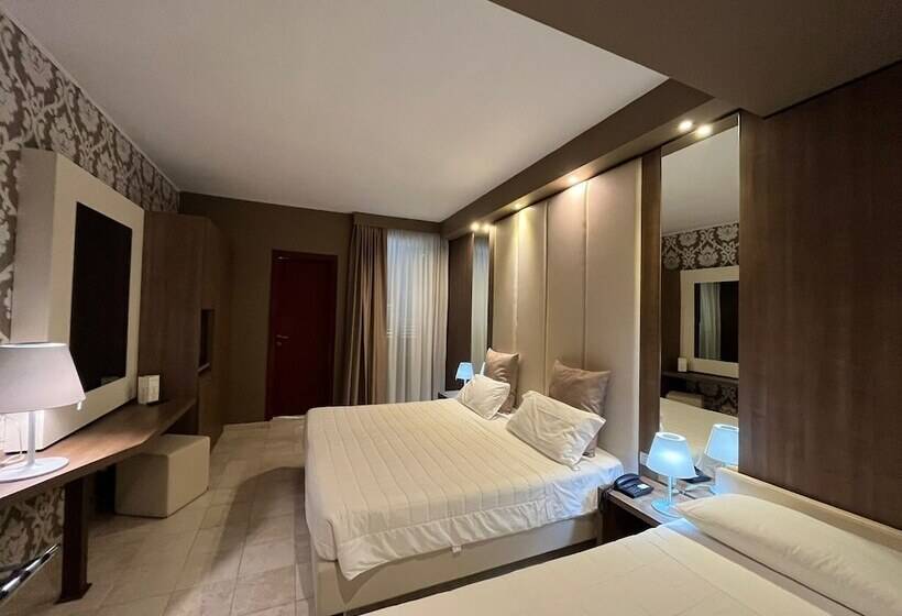 اتاق استاندارد سه نفره, Lafayette