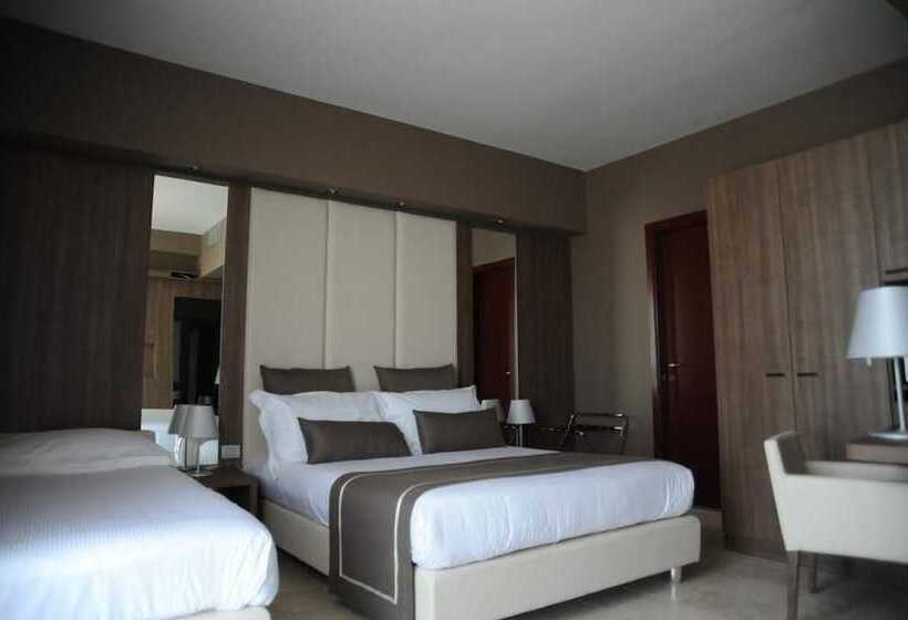 اتاق استاندارد سه نفره, Lafayette