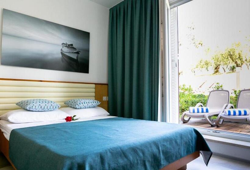 اتاق استاندارد یک نفره, Laguna  Terme Krka