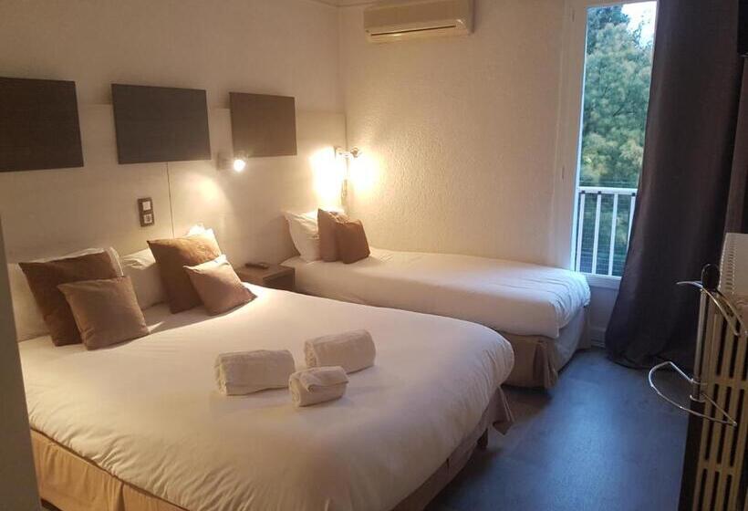 标准三人间, Logis Hôtel Restaurant Les Charmettes