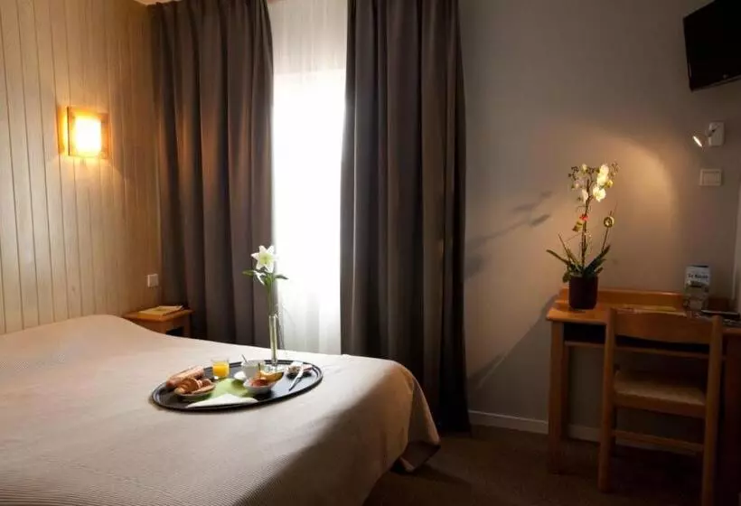スタンダードトリプルルーム, Logis Hôtel Le Relais