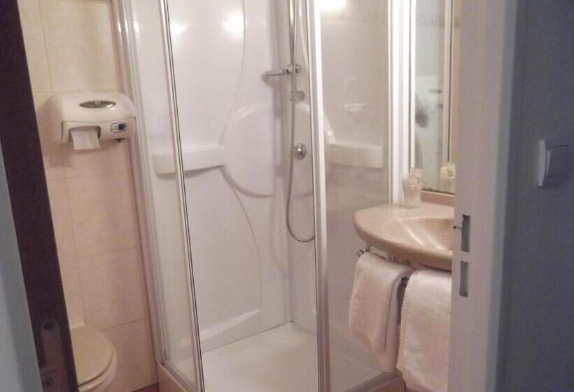 חדר סטנדרט לארבעה, Logis Jum