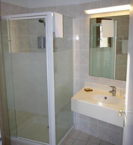 스탠다드 트리플 룸, Logis Hôtel Restaurant Le Mas De Mon Père