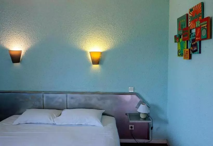 スーペリアールーム, Logis Hotel Noemys Brive   Restaurant Le Teinchurier