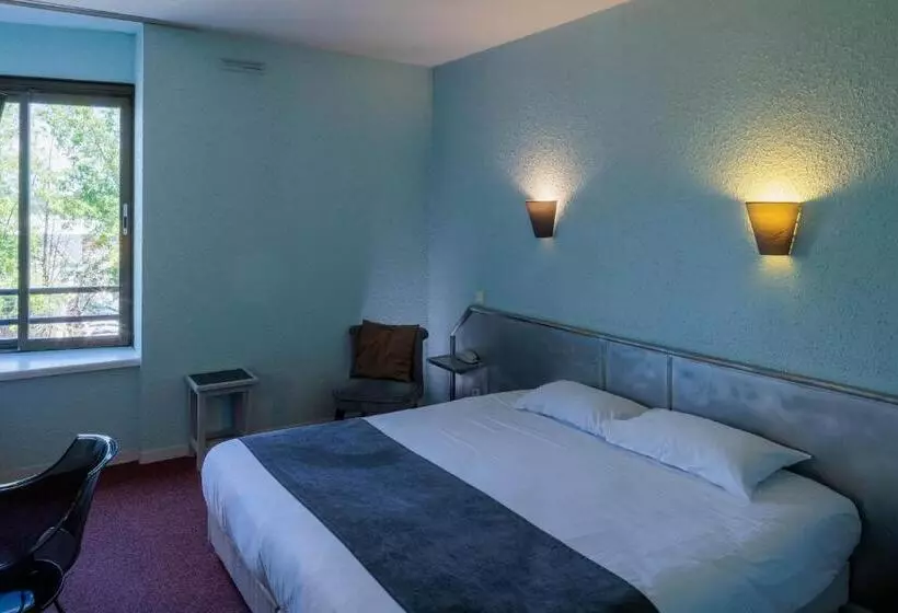 ファミリールーム, Logis Hotel Noemys Brive   Restaurant Le Teinchurier