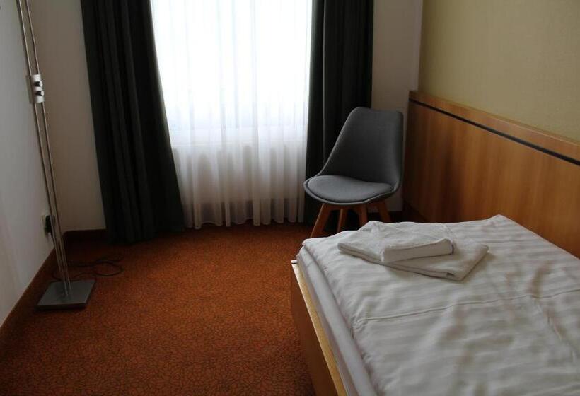 수피리어 트리플 룸, Rennsteig