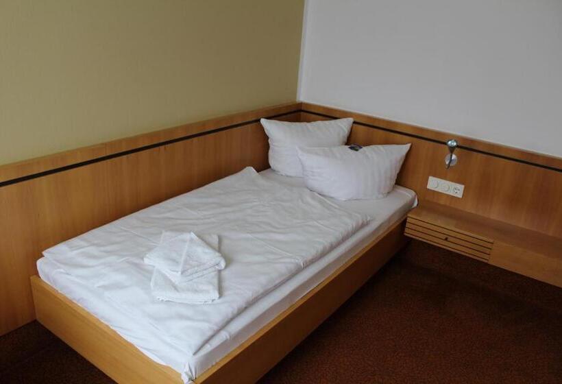 수피리어 트리플 룸, Rennsteig