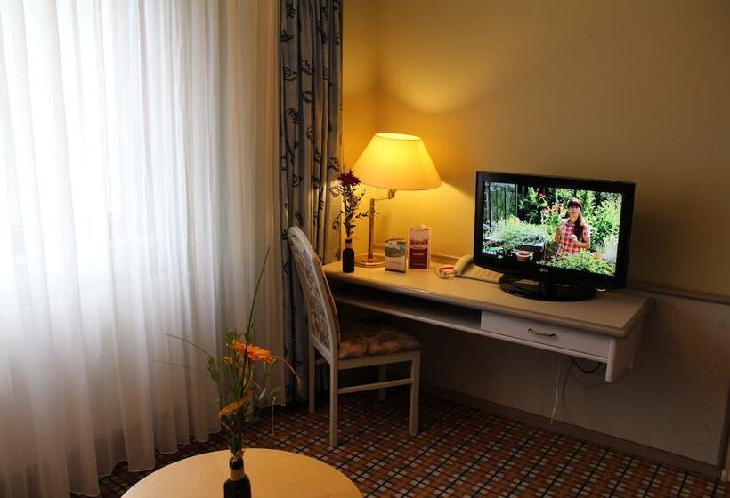 스탠다드 트리플 룸, Rennsteig