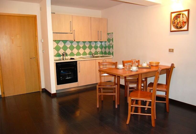 ３ベッドルームアパートメント, Residence Rododendro