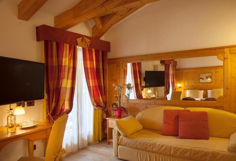 Полулюкс, Boutique Hotel E Chalets Salvadori