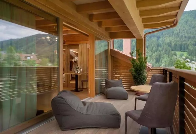 マウンテンビュースイート, Boutique Hotel E Chalets Salvadori