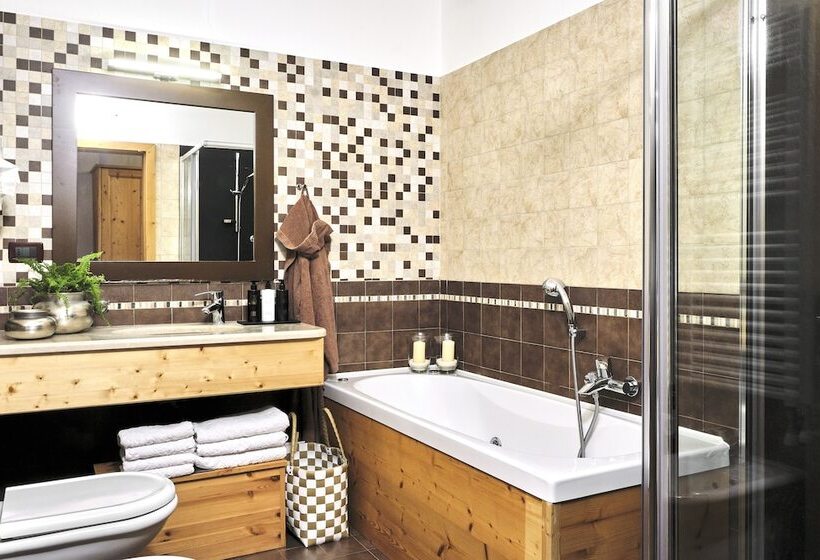 جناح جونيور, Boutique Hotel E Chalets Salvadori