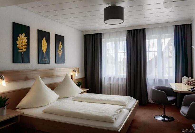 Standard Kolmen Hengen Huone, Sonne Das Kleine Altstadt