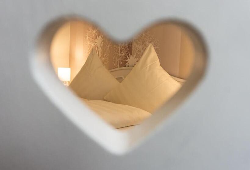 Standard Neljän Hengen Huone, Sonne Das Kleine Altstadt