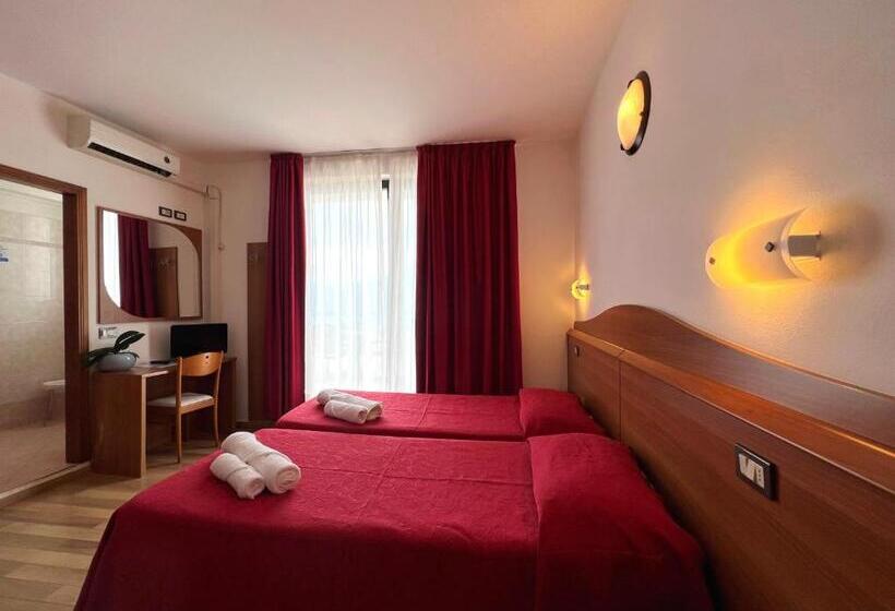 수피리어 트리플 룸, Village Bazzanega   Montagnoli Group