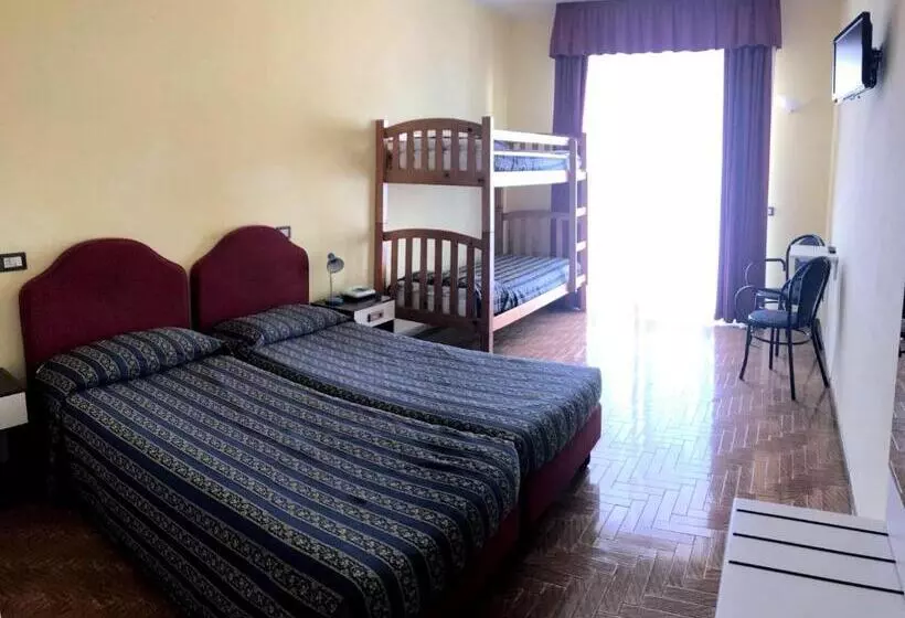 スーペリアの４人部屋, Village Bazzanega   Montagnoli Group