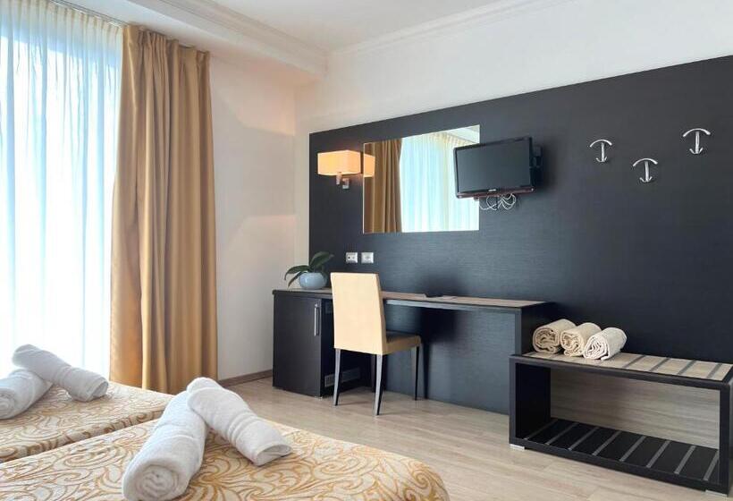 디럭스 룸 호수 전망, Village Bazzanega   Montagnoli Group