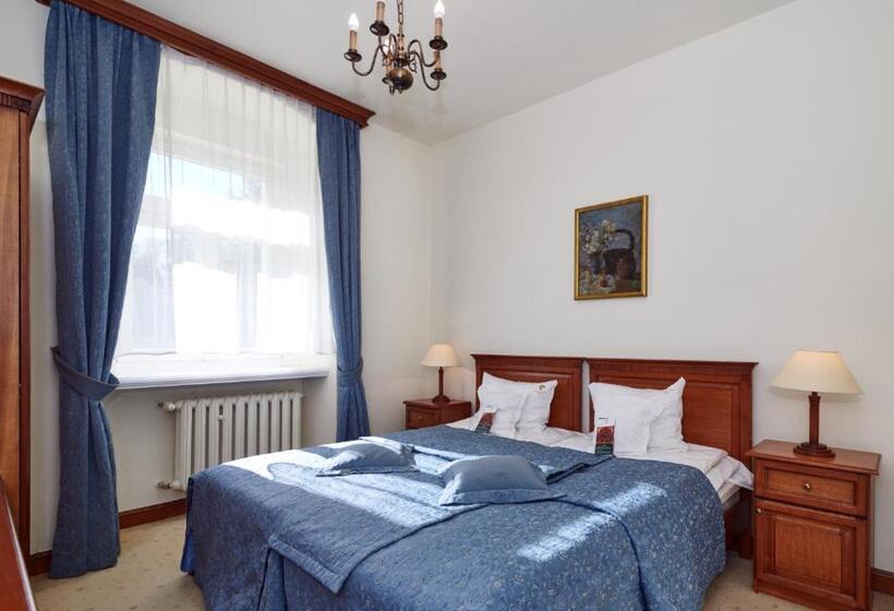 סוויטת ג'וניור דלוקס, Zamek Na Skale