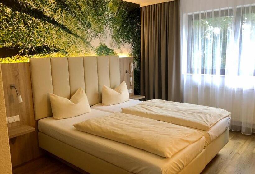 수피리어 룸, Zur Kanone