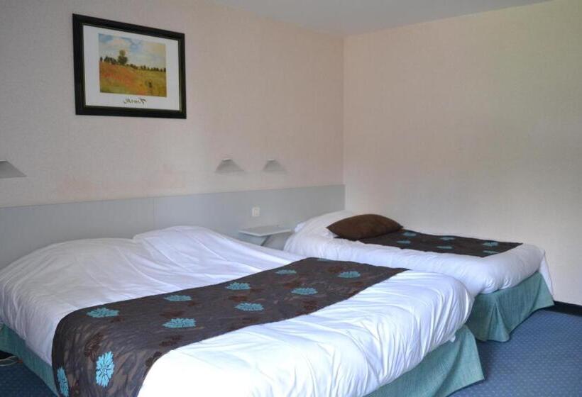 غرفة قياسية ثلاثية, Logis Hôtel Lucotel