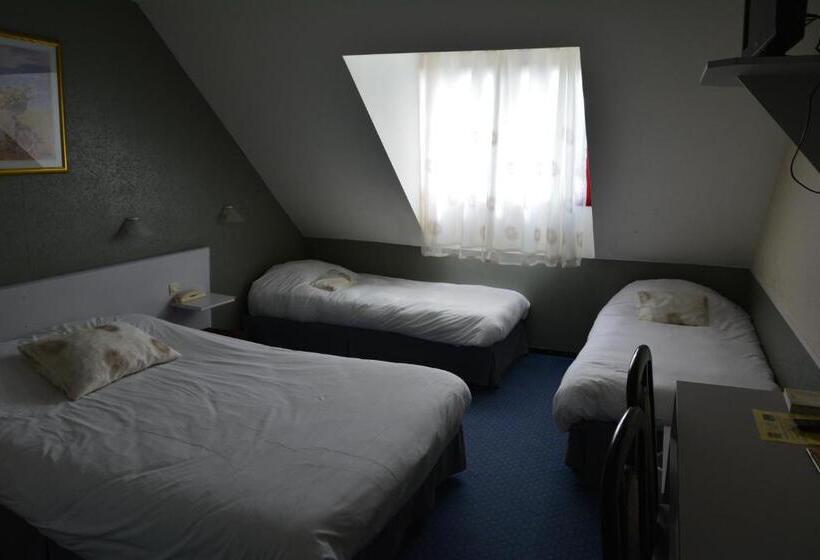 غرفة قياسية رباعية, Logis Hôtel Lucotel