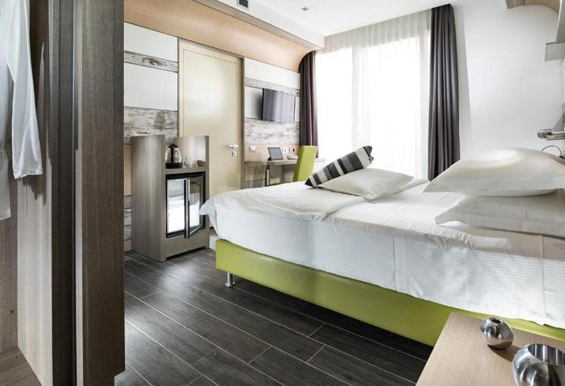 سوییت جونیور, Milano Resort