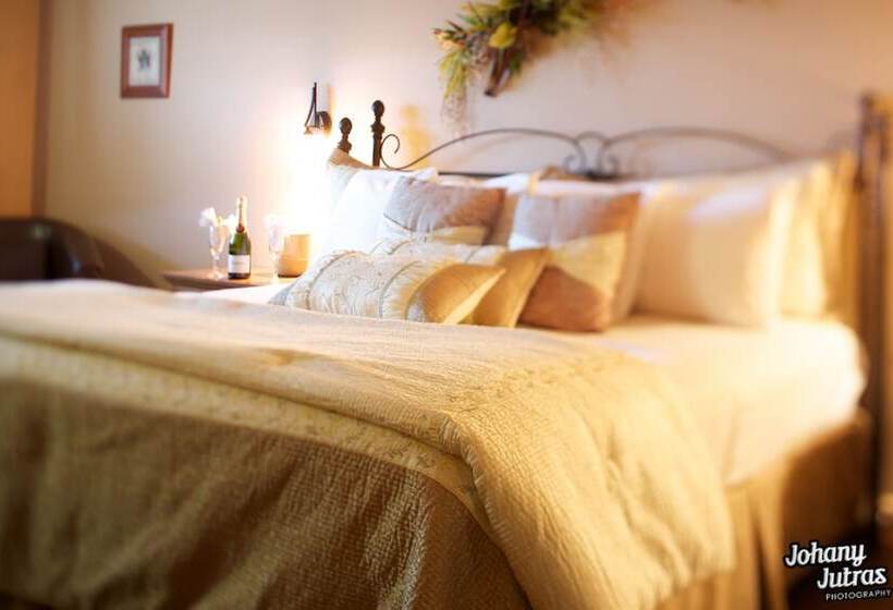 جناح, Motel Drummond