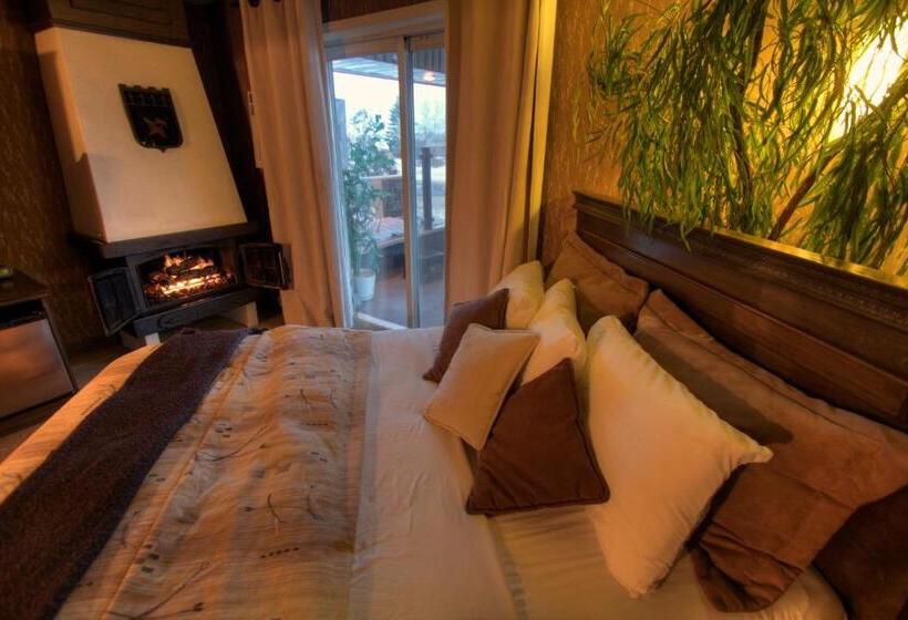 جناح مزود بتراس, Motel Drummond