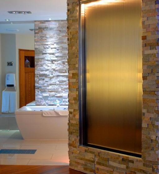 جناح مزود بجاكوزى, Motel Drummond