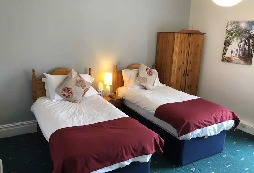 スタンダードルーム, The Clee Hotel   Cleethorpes, Grimsby, Lincolnshire