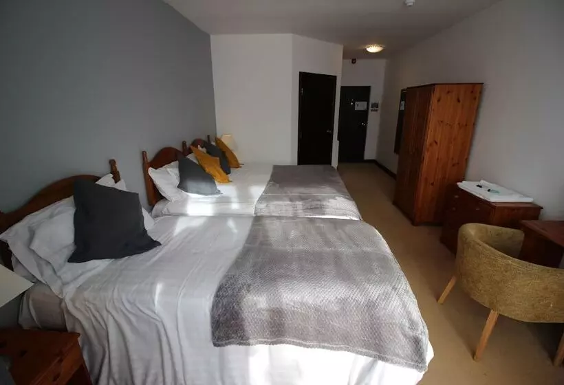 ファミリールーム, The Clee Hotel   Cleethorpes, Grimsby, Lincolnshire
