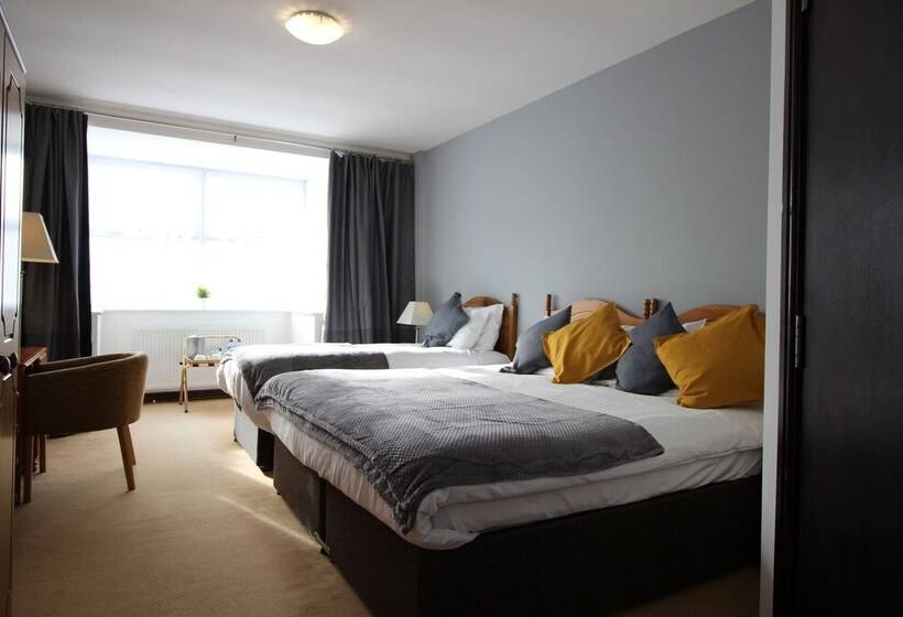 Семейный Номер, The Clee Hotel Cleethorpes, Grimsby, Lincolnshire