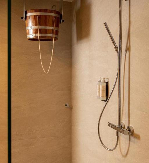 Люкс Кровать Кинг, Van Der Valk Hotel Beveren