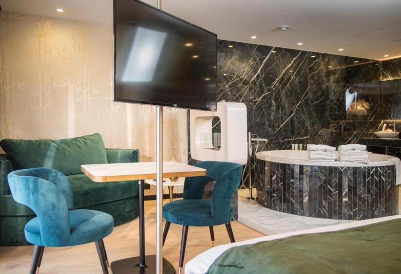 Люкс, Van Der Valk Hotel Beveren