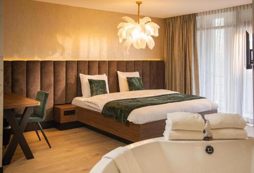 Люкс, Van Der Valk Hotel Beveren
