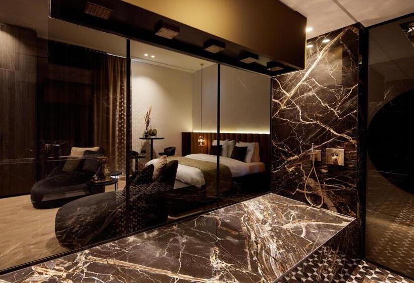 带按摩浴盆的套房, Van Der Valk Hotel Beveren