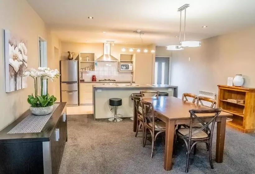 ４ベッドルームアパートメント, Airport Christchurch Motel